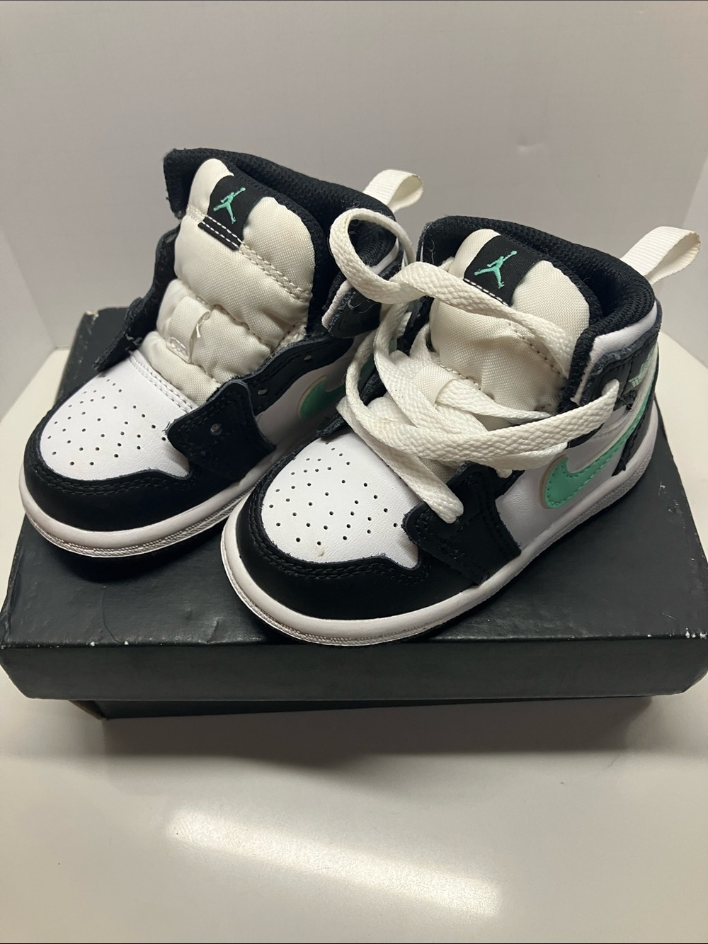 Jordan Kids High-Top Sneakers - White, Black & Teal Green